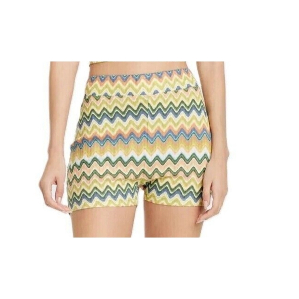 NEW Colsie Chevron Pull On Shorts